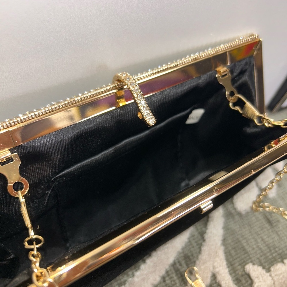 New black velvet evening clutch with rhinestones - Picture 7 of 8